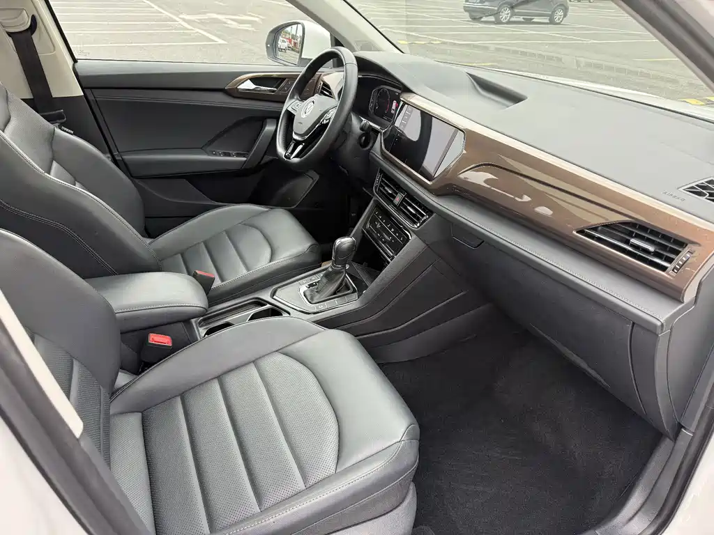 Volkswagen Tharu — миниатюра 8