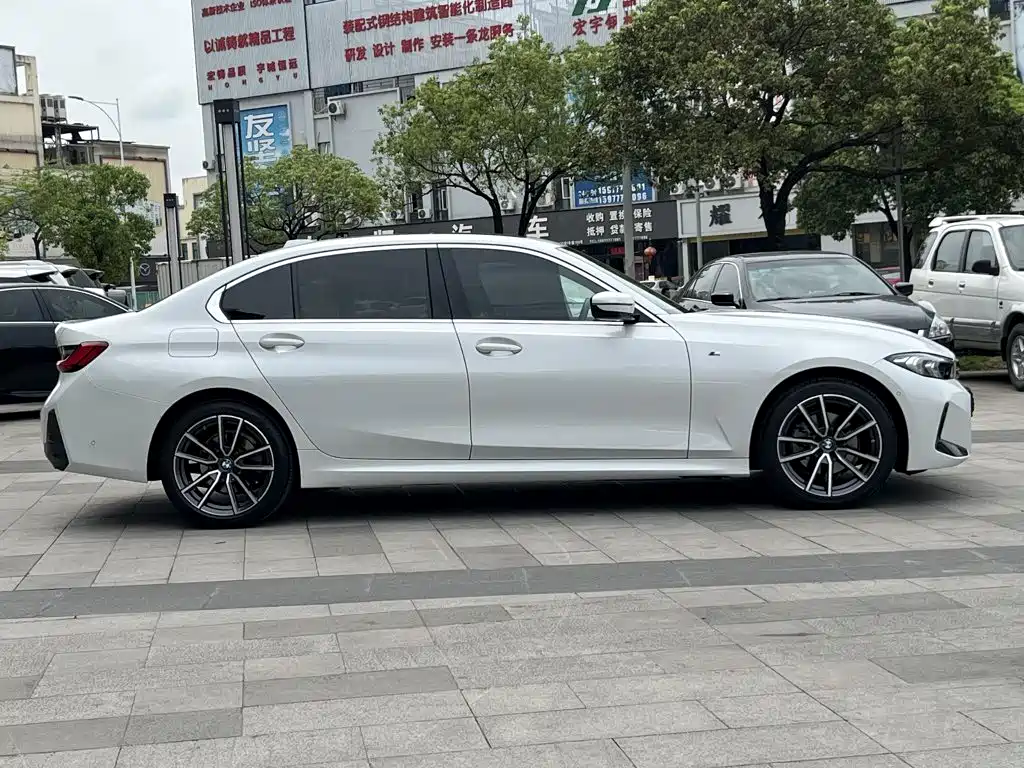 BMW 3 Series — миниатюра 7