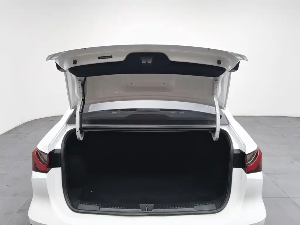 Roewe i5 — миниатюра 16