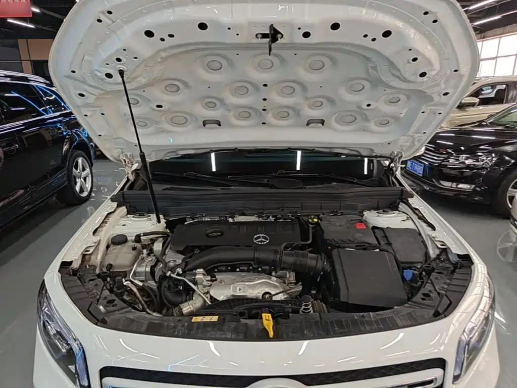 Mercedes-Benz GLB — миниатюра 20