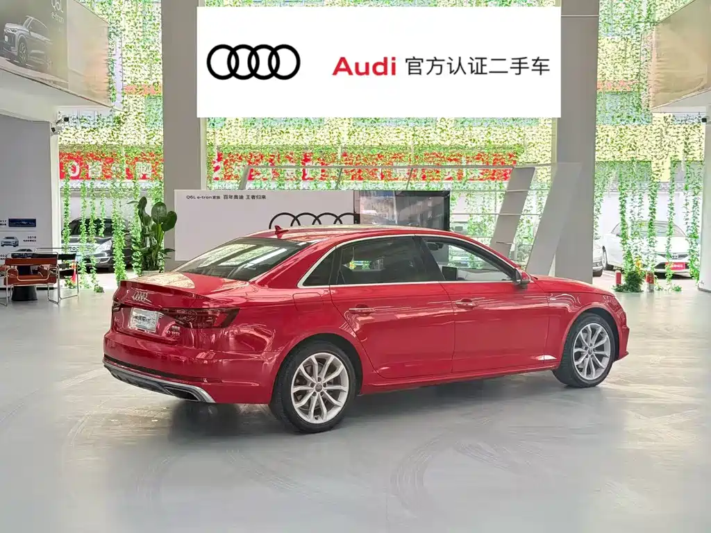 Audi A4L 2019 40 TFSI Fashion VI