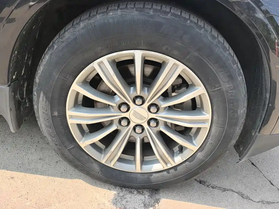 Cadillac XT5 — миниатюра 6