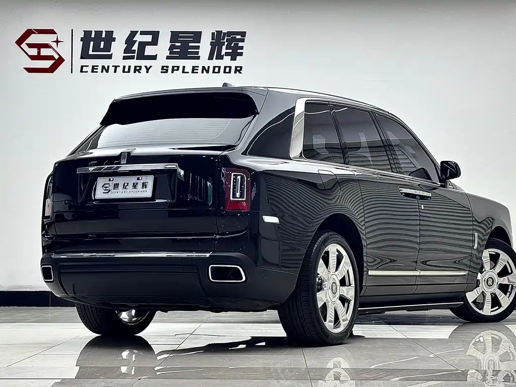 Rolls-Royce Cullinan 2018 мест
