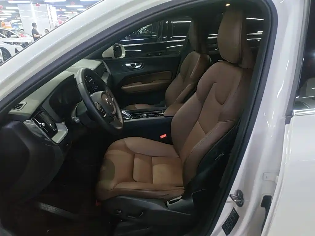 Volvo XC60 — миниатюра 15