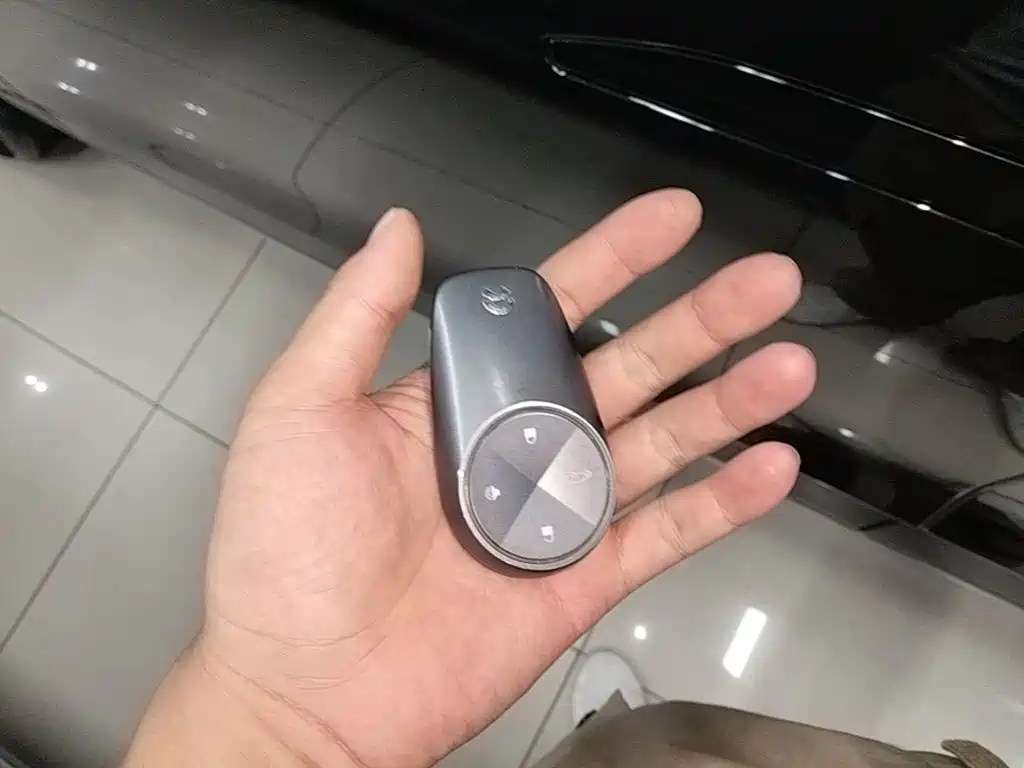 NIO ES6 — миниатюра 9