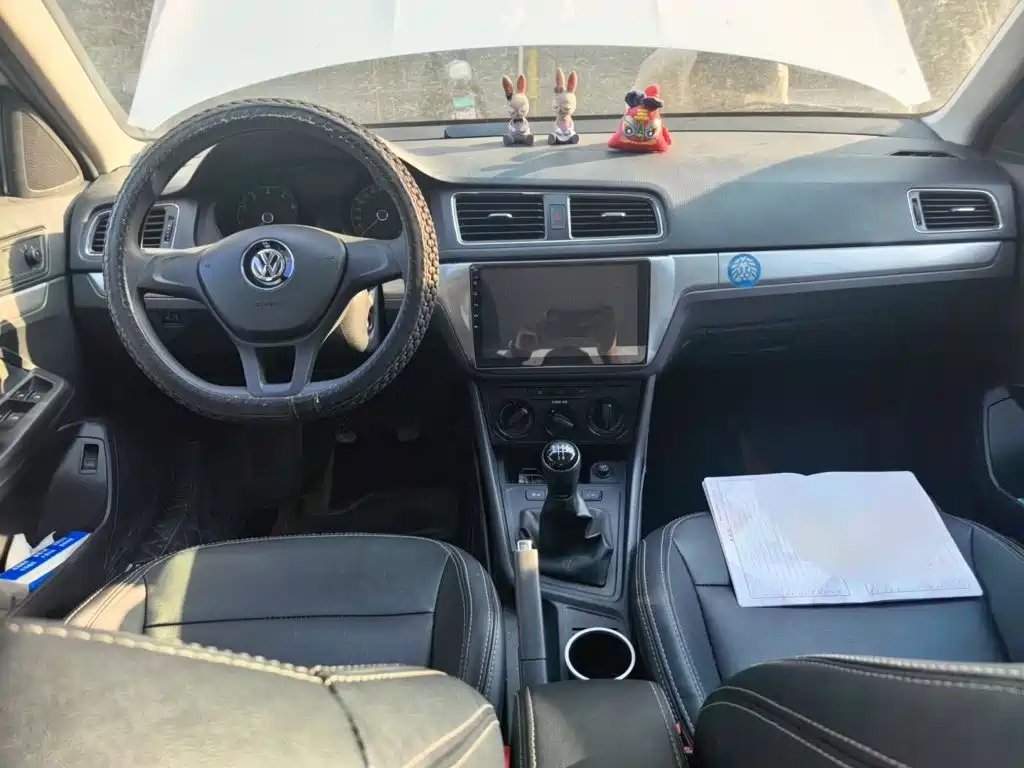 Volkswagen Lavida — миниатюра 5