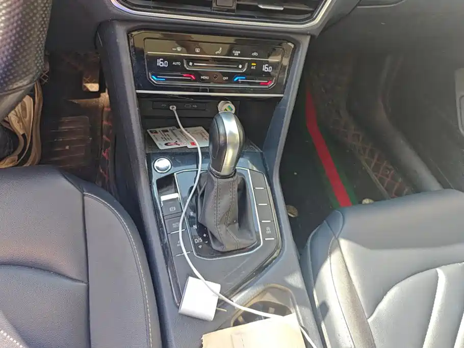 Volkswagen Tharu — миниатюра 16