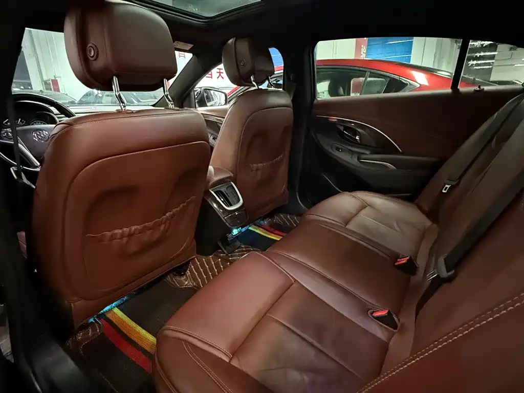 Buick LaCrosse — миниатюра 5