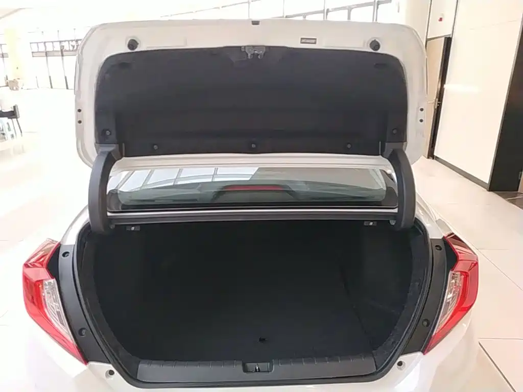 Honda Civic — миниатюра 19