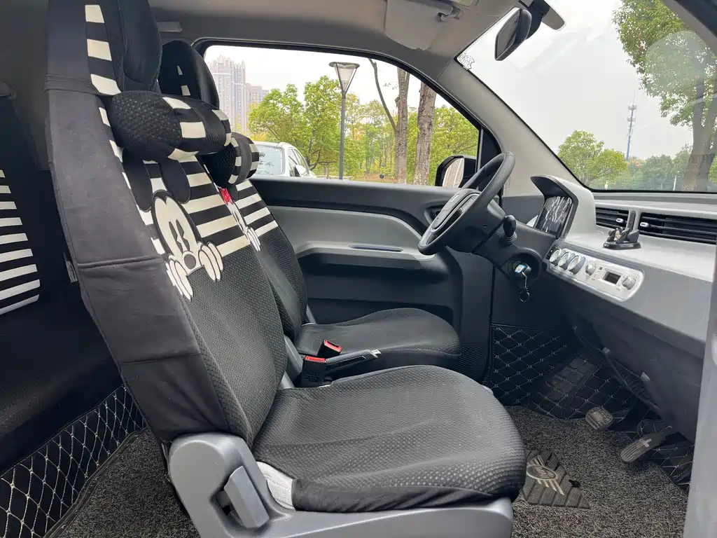 Wuling MINIEV — миниатюра 17