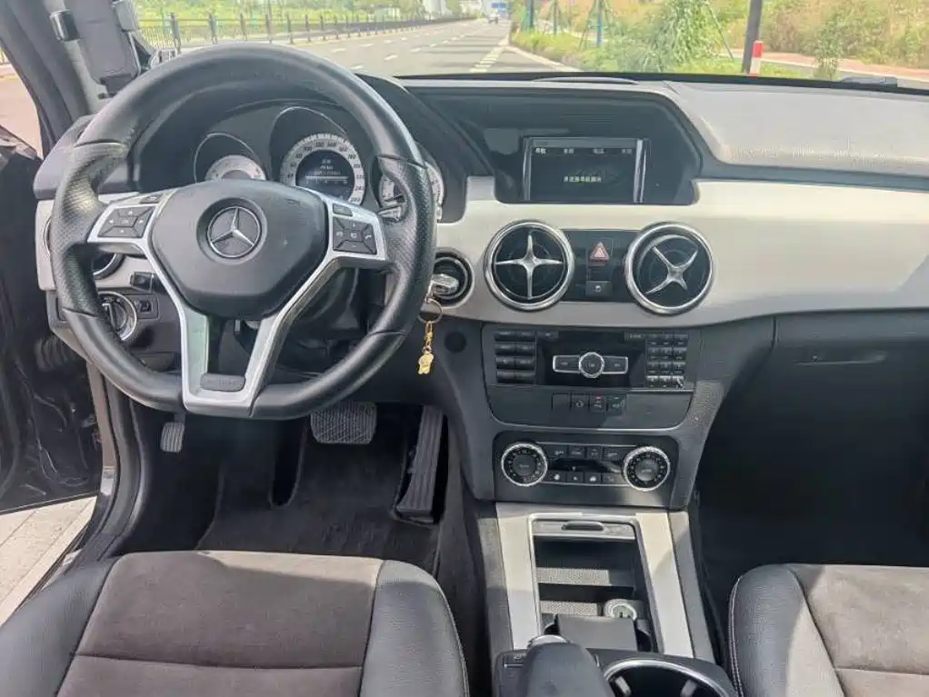 Mercedes-Benz GLK-Class — миниатюра 8