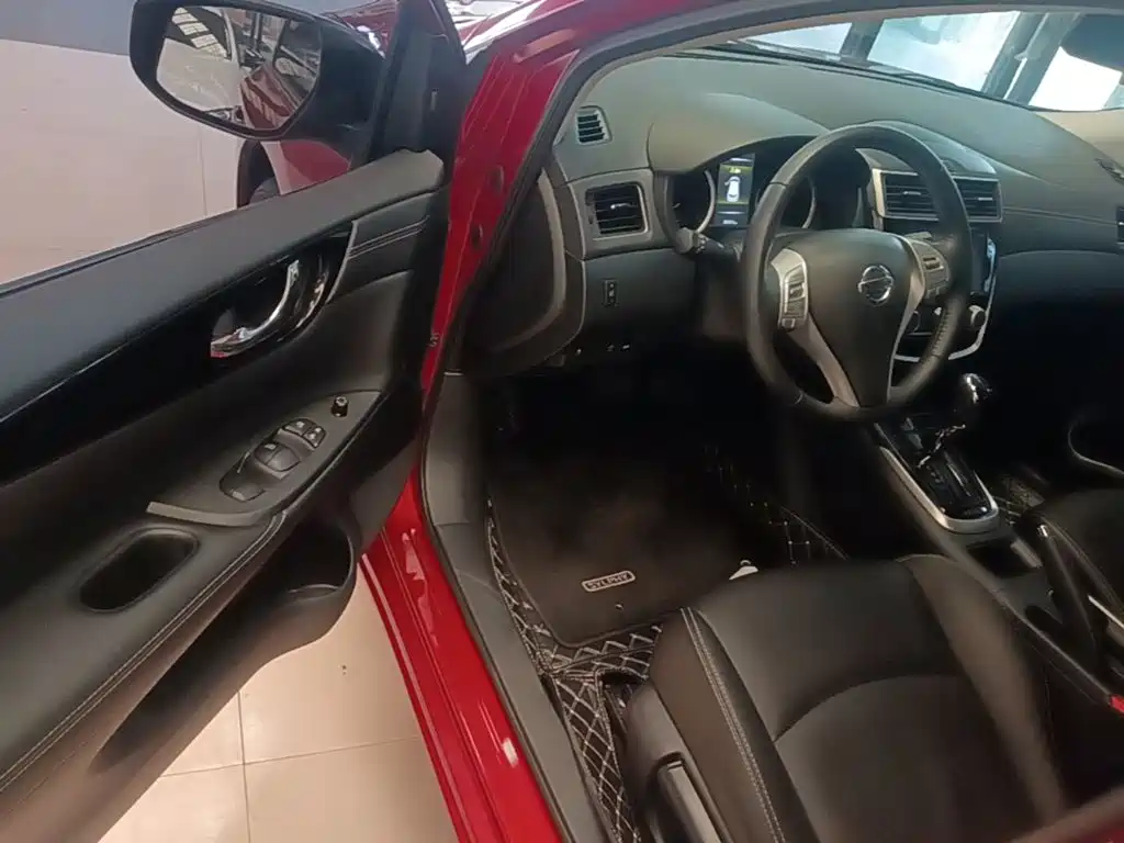 Nissan Tiida — миниатюра 16