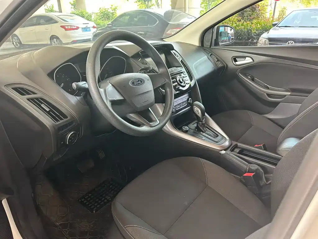 Ford Focus — миниатюра 6