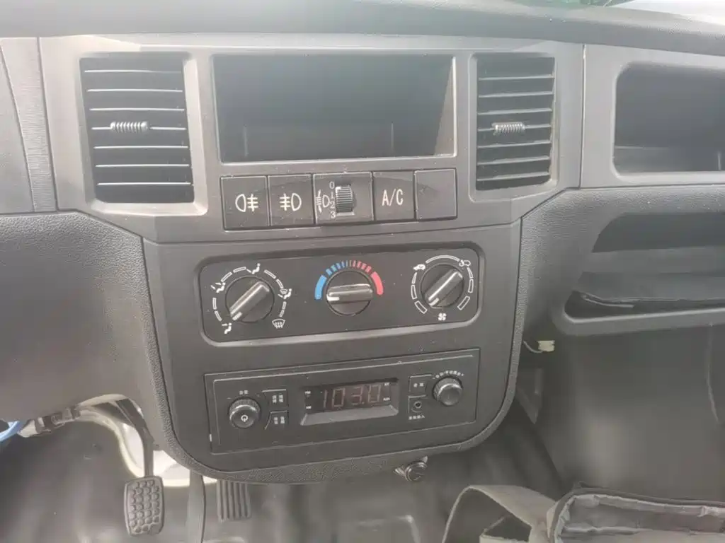 Wuling Zhiguang — миниатюра 13