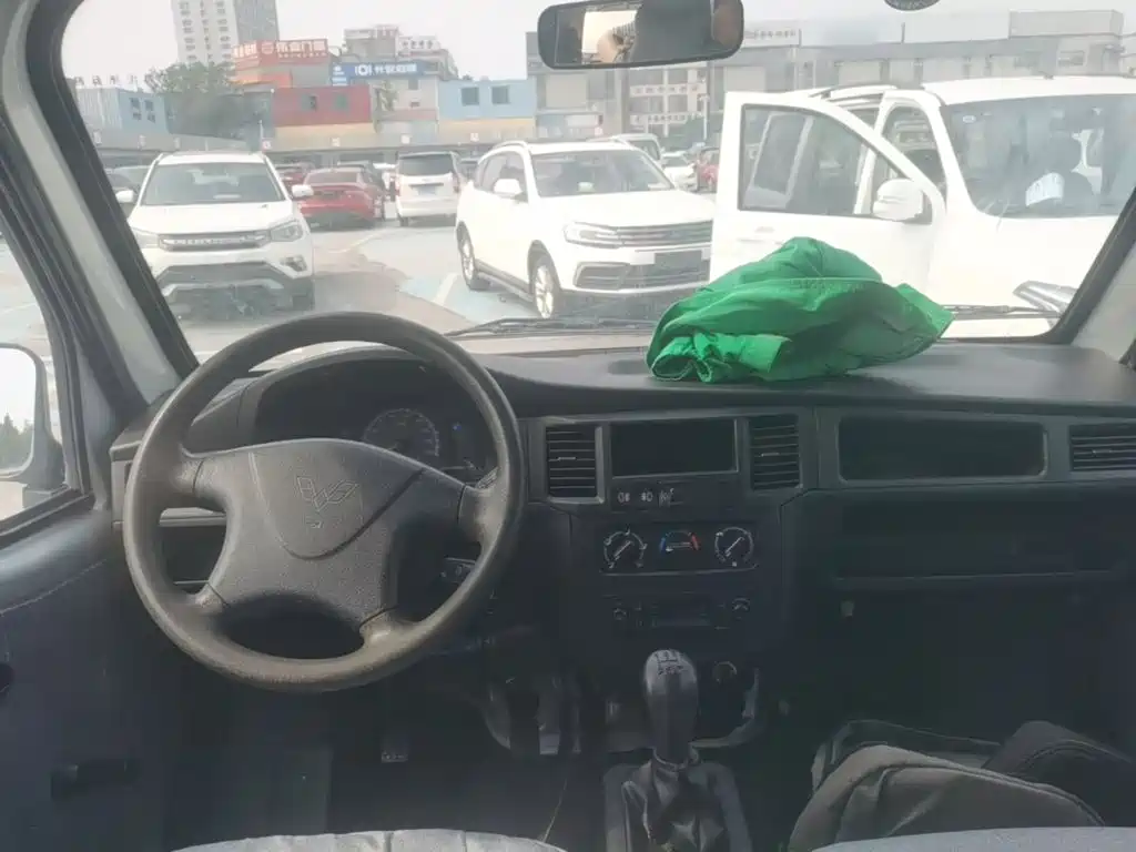 Wuling Zhiguang — миниатюра 10