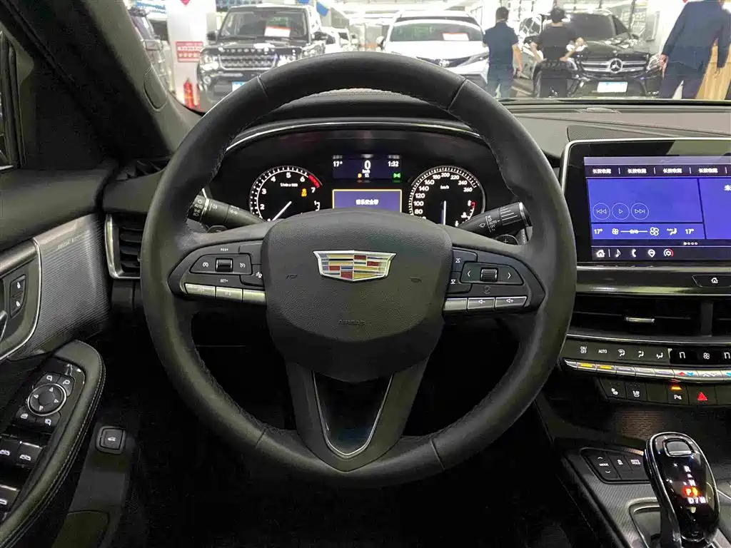 Cadillac CT5 — миниатюра 13