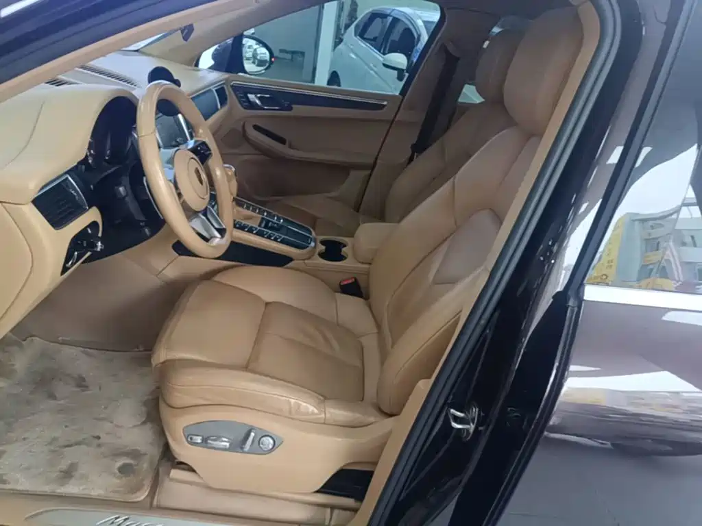 Porsche Macan — миниатюра 15