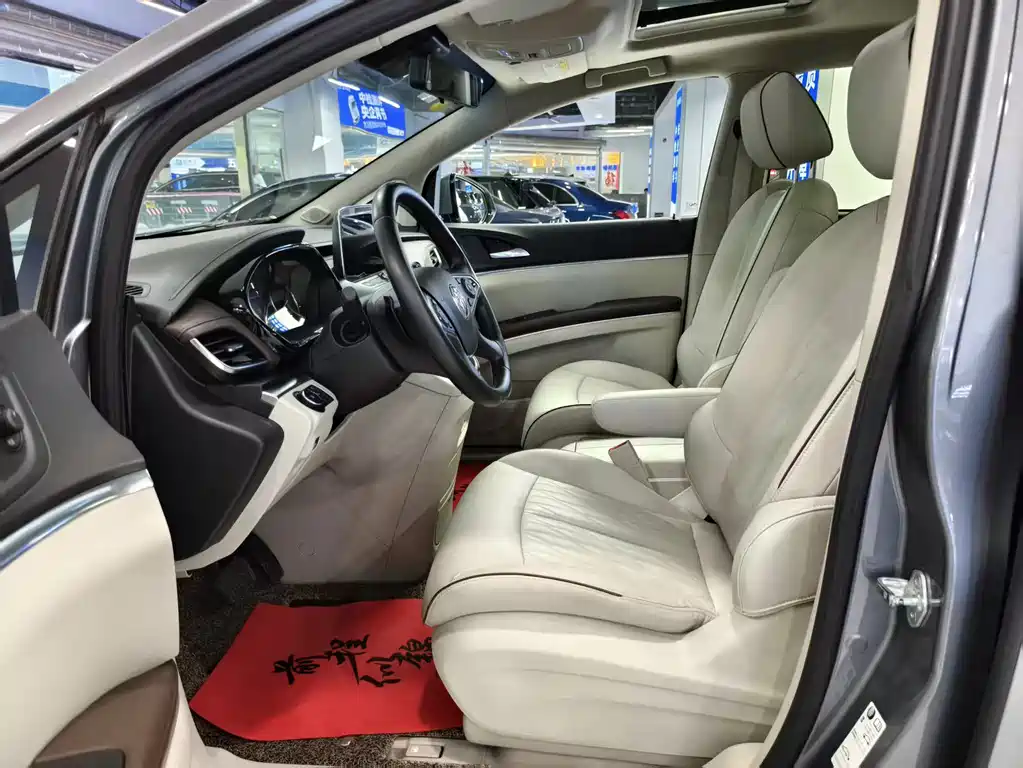 Buick GL8 2021 652T Luxury