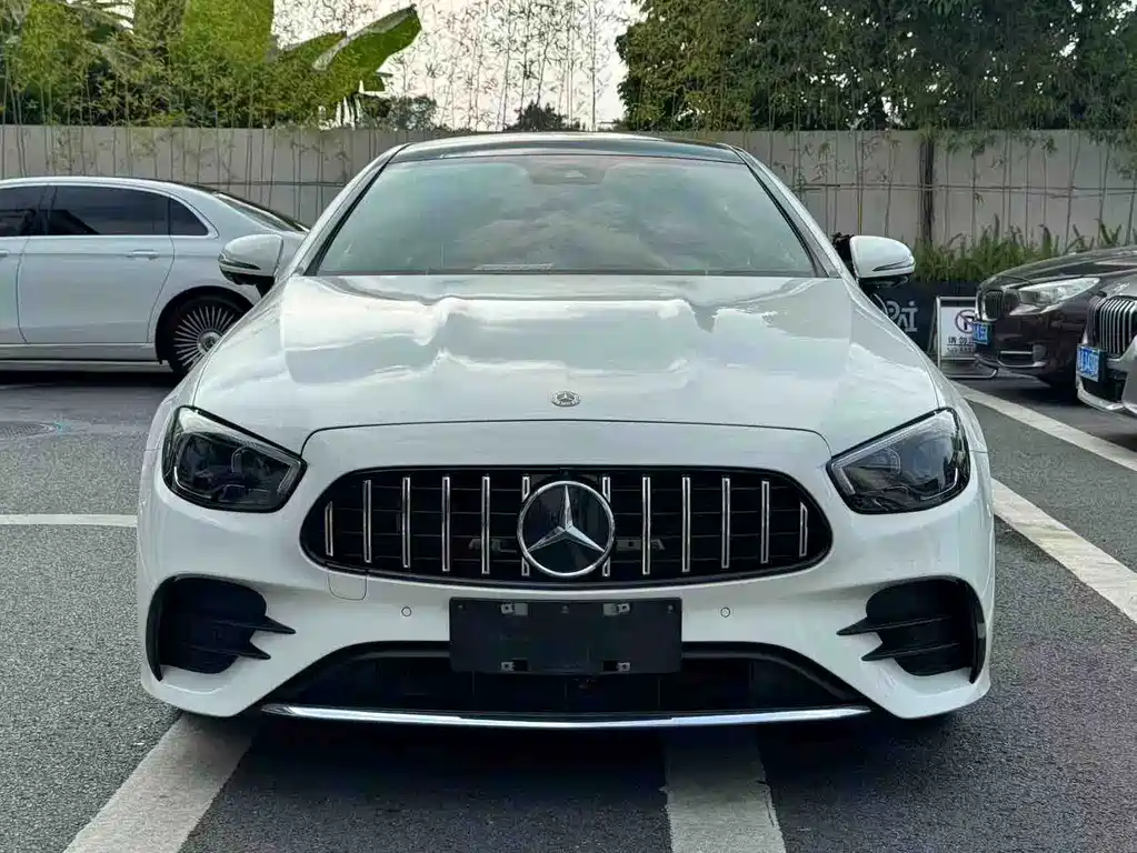 Mercedes-Benz E-Class (Import) — миниатюра 2