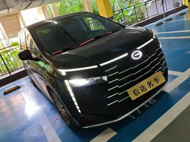 GAC Motor Trumpchi E8 PHEV — миниатюра 2