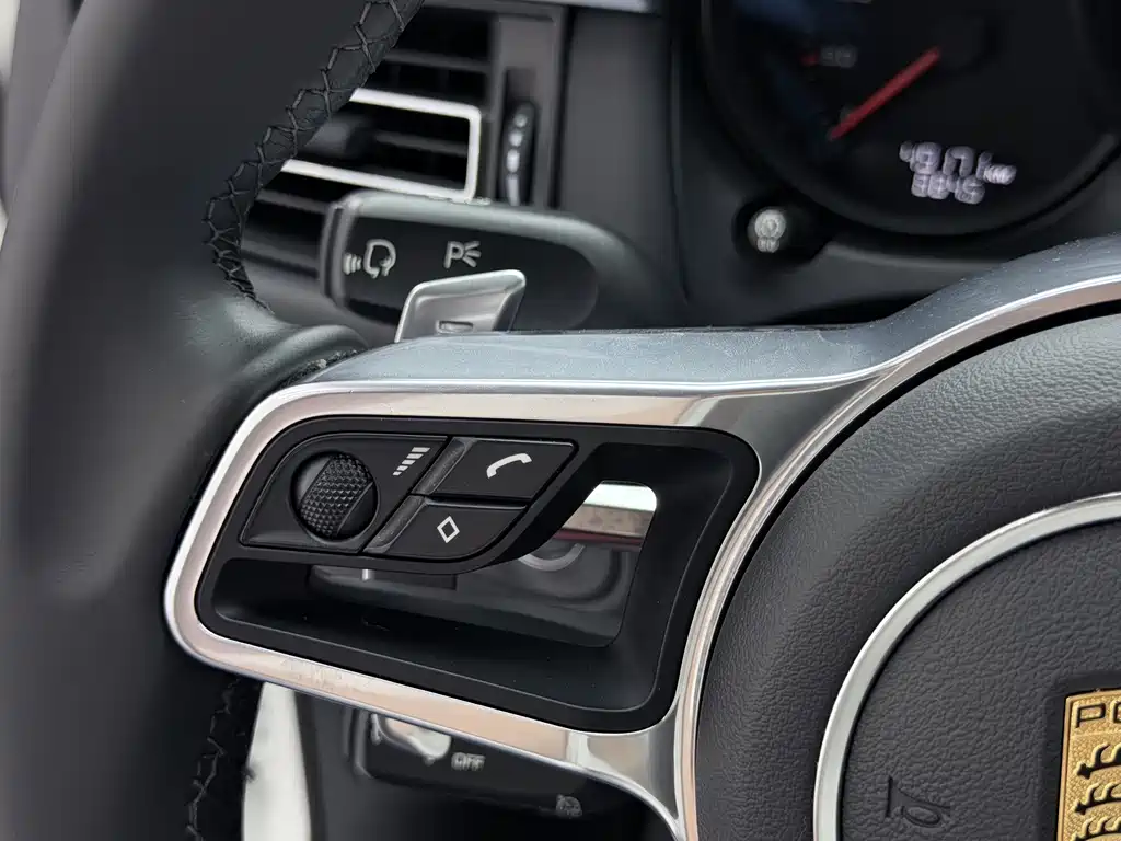 Porsche Macan — миниатюра 41