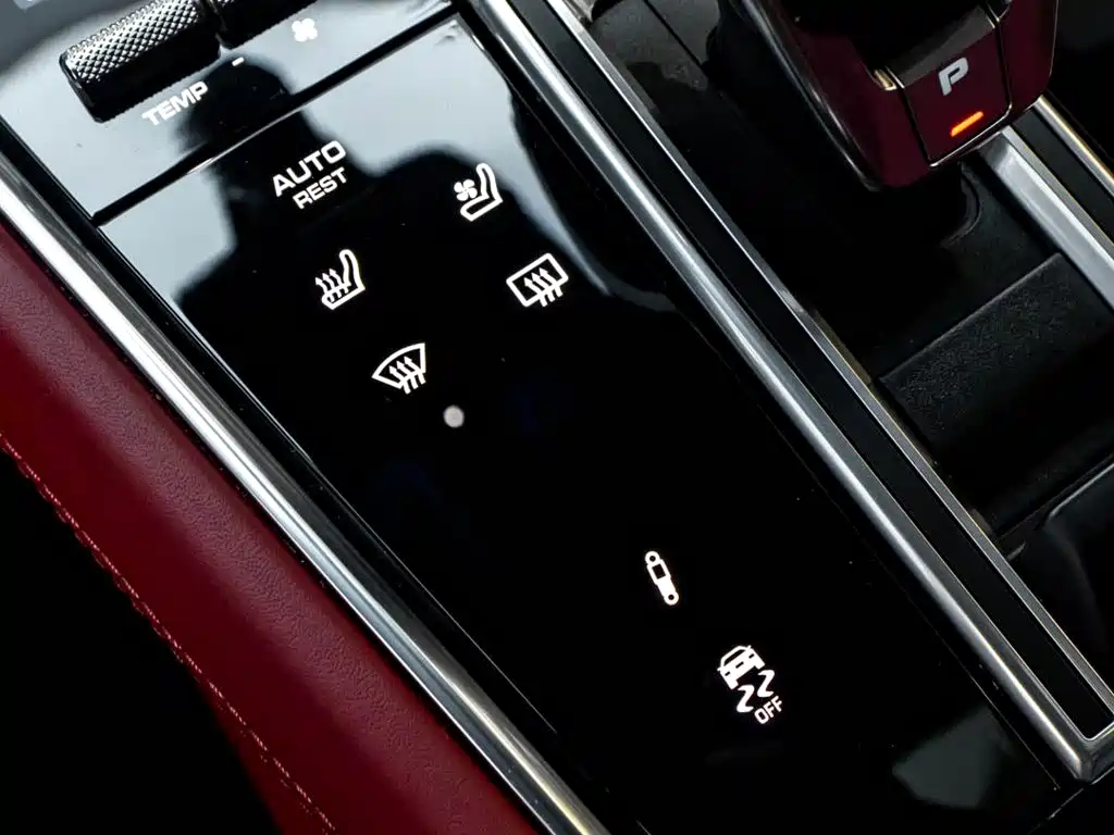 Porsche Panamera — миниатюра 21