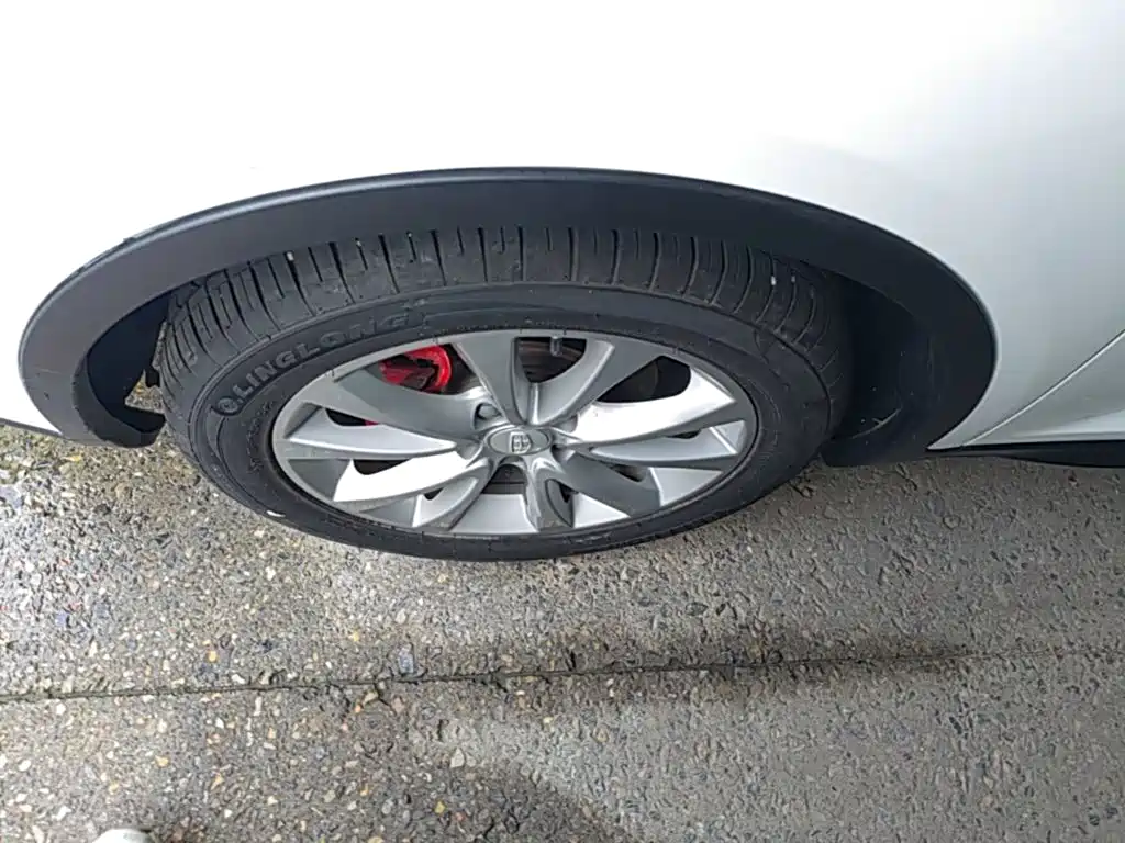 Geely Emgrand GS — миниатюра 23