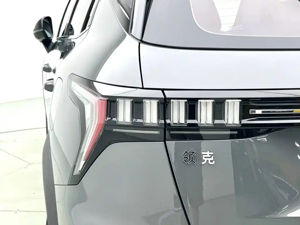 Lynk & Co 06 — миниатюра 13