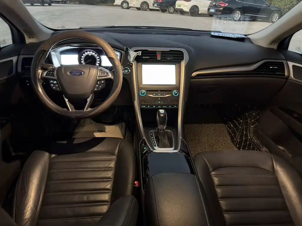 Ford Mondeo — миниатюра 6