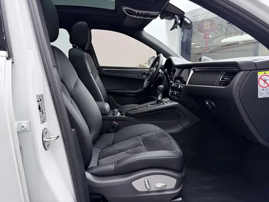 Porsche Macan — миниатюра 40
