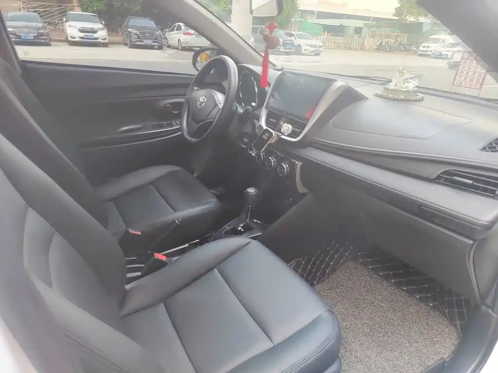 Toyota Vios — миниатюра 8