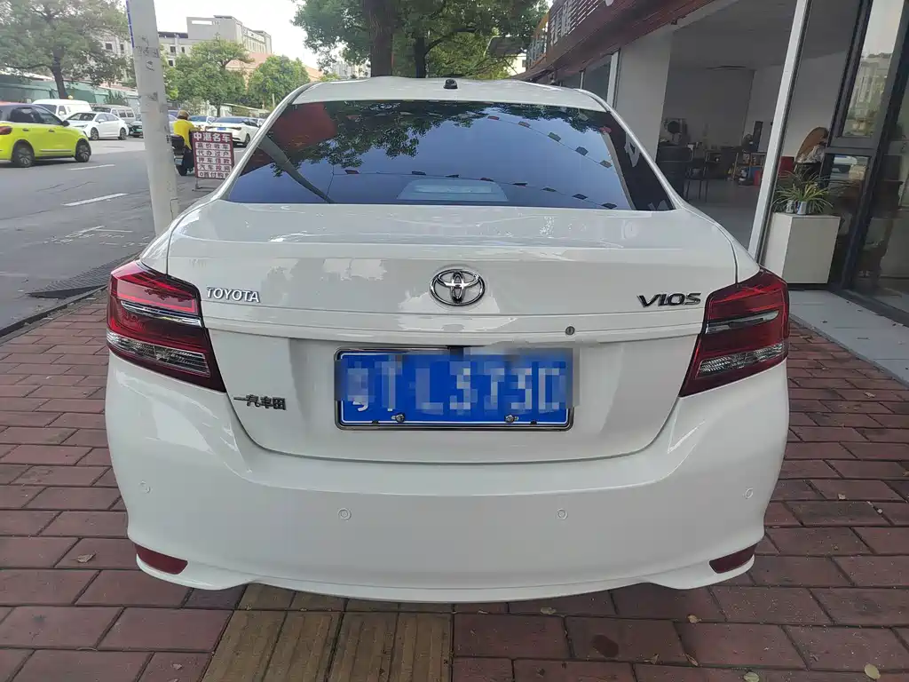 Toyota Vios — миниатюра 5