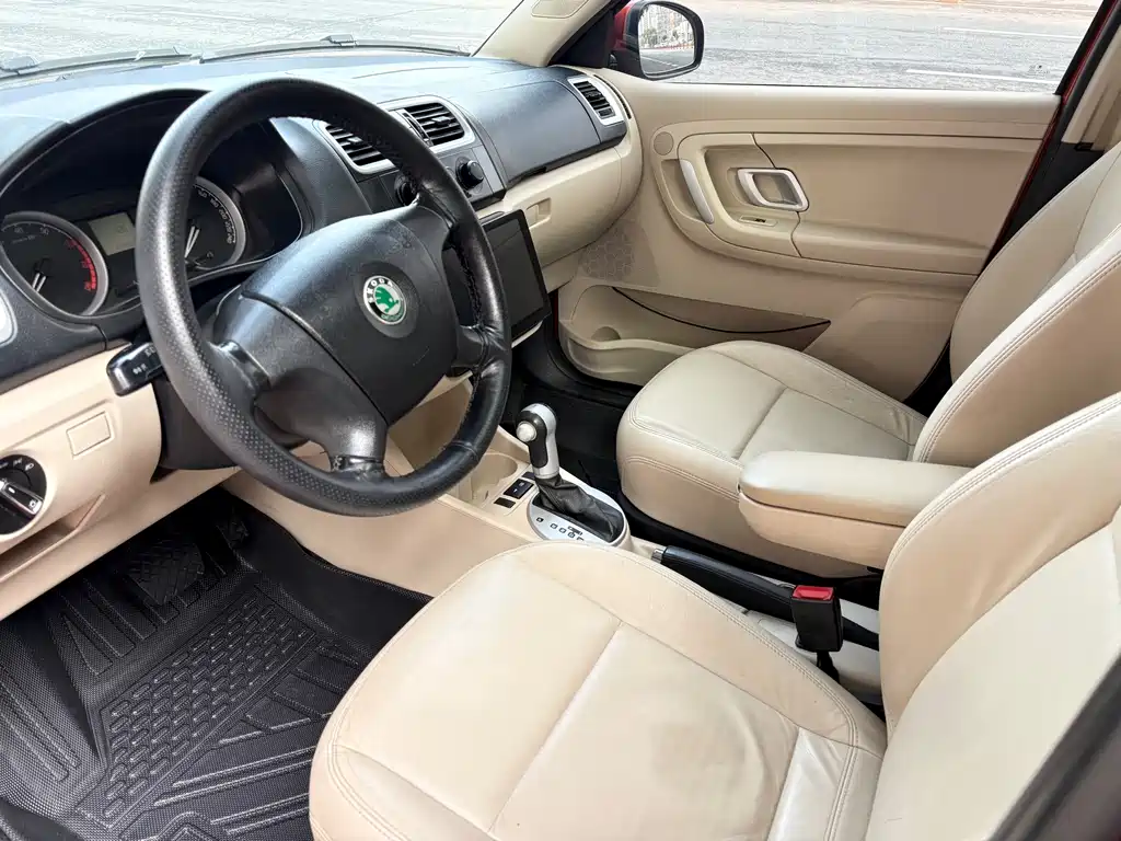 Skoda Fabia — миниатюра 7