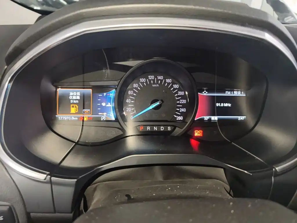 Ford Edge — миниатюра 12