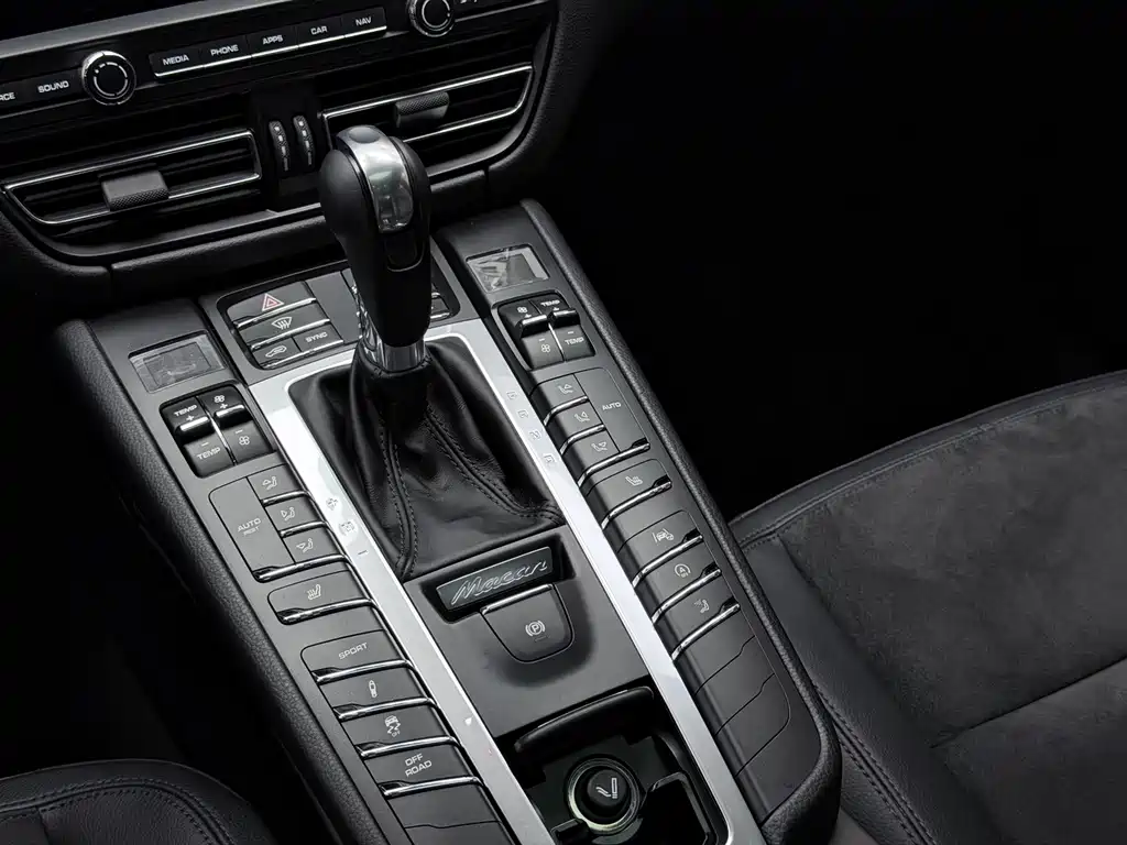 Porsche Macan — миниатюра 24