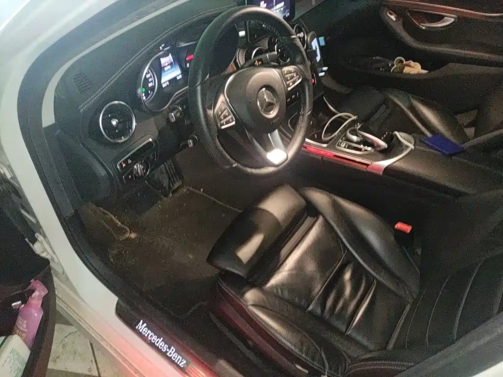 Mercedes-Benz C-Class — миниатюра 16