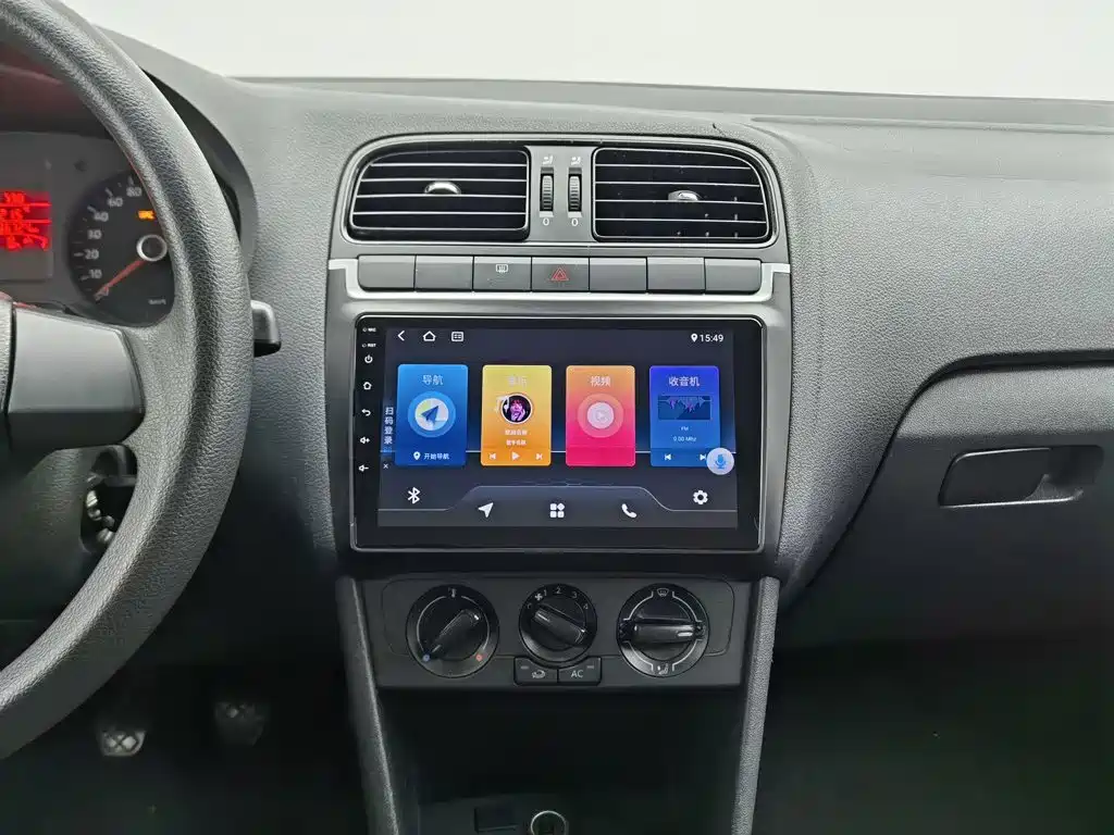 Volkswagen Polo — миниатюра 12