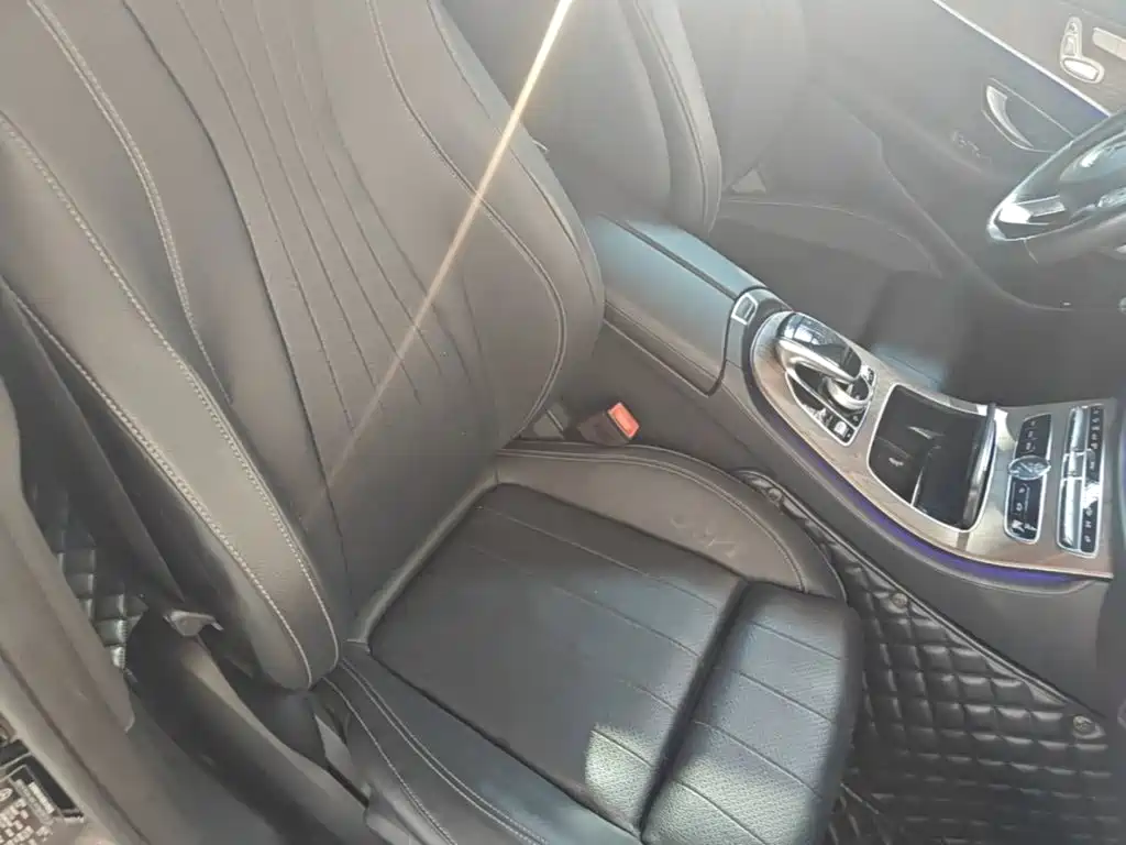 Mercedes-Benz E-Class — миниатюра 25