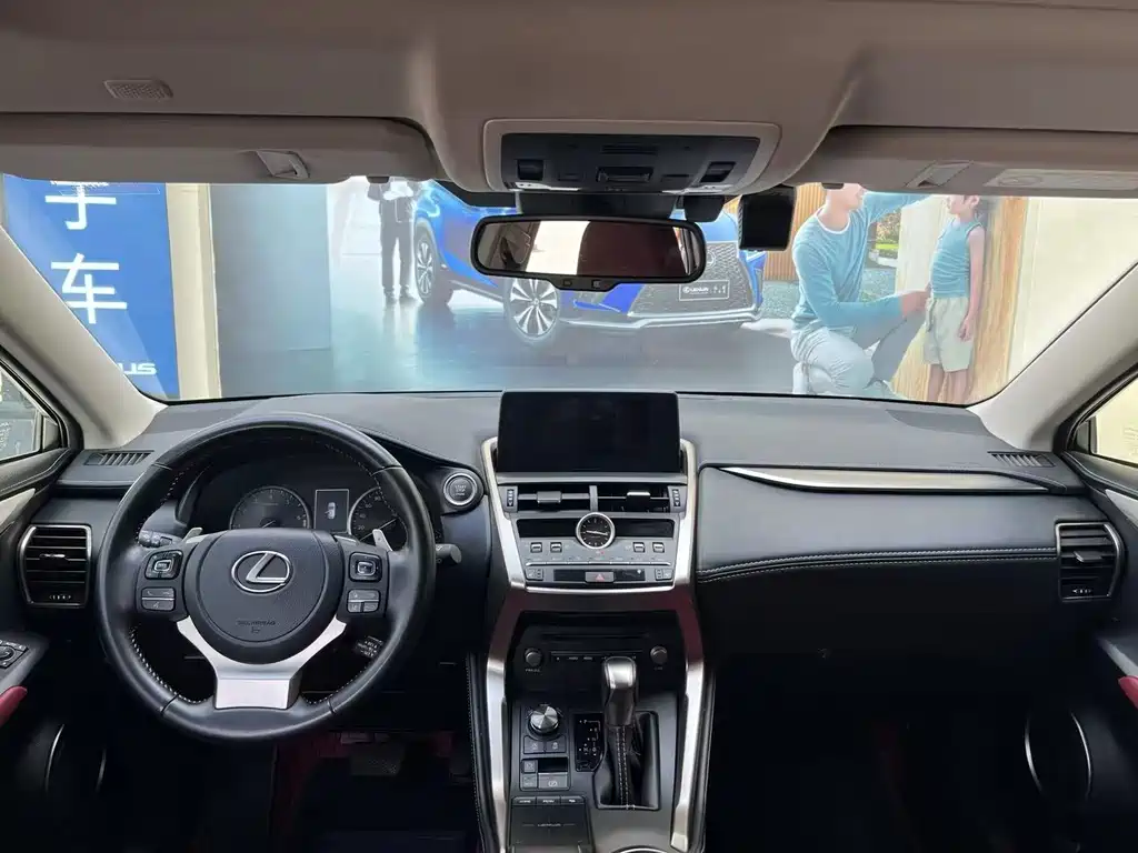 Lexus NX — миниатюра 4