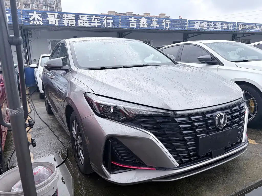 Changan Eado — миниатюра 2