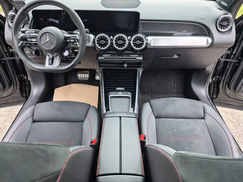 Mercedes-Benz GLB AMG — миниатюра 14
