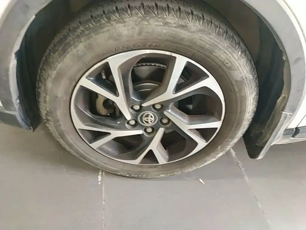Toyota C-HR — миниатюра 23