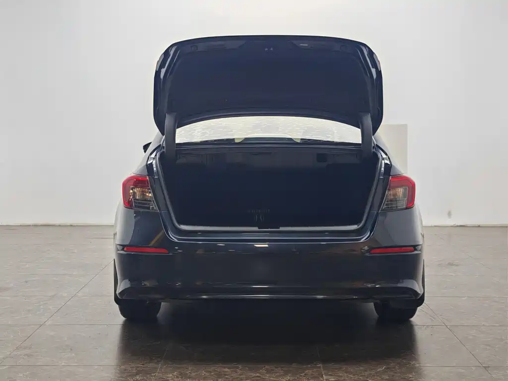 Honda Civic — миниатюра 12