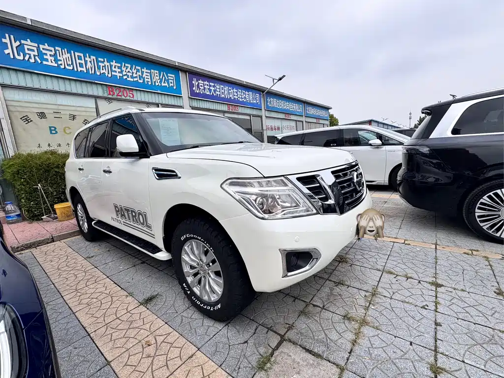 Nissan Patrol — миниатюра 3