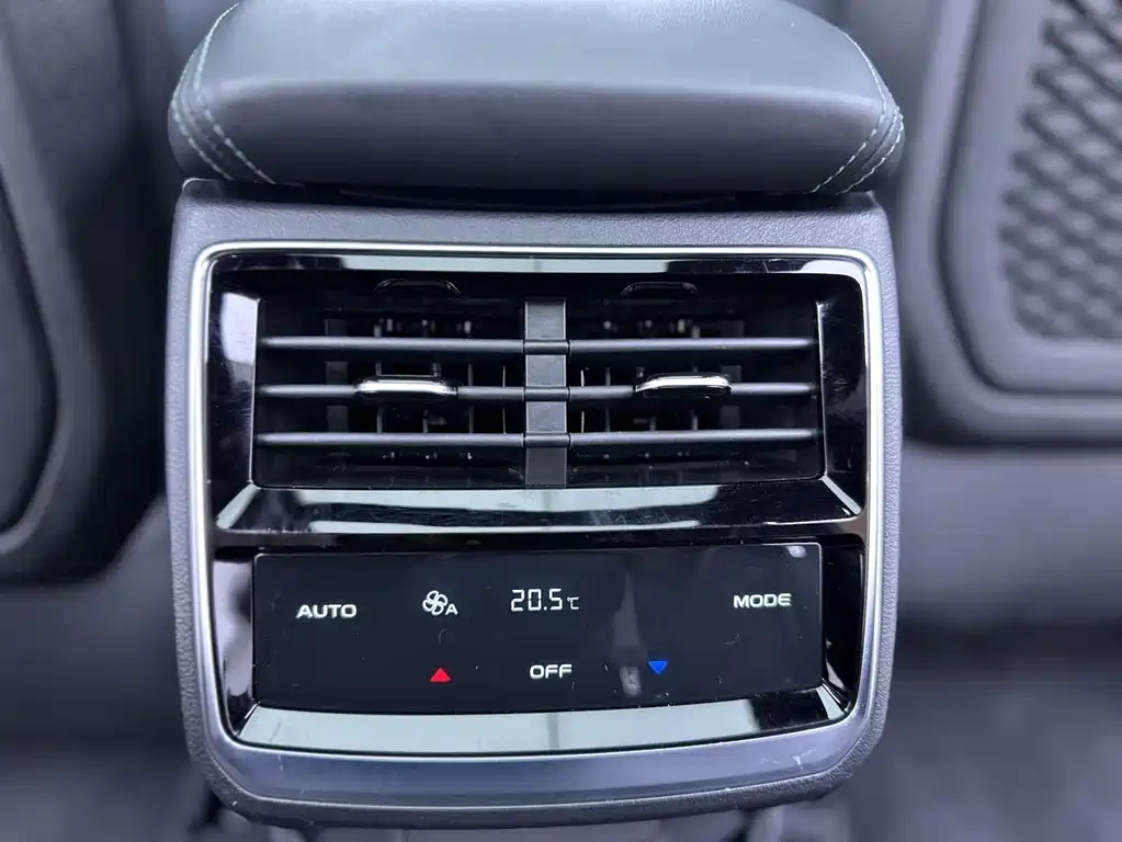 Geely Xingyue L — миниатюра 24