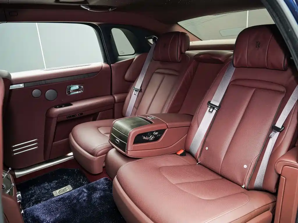 Rolls-Royce Ghost — миниатюра 16