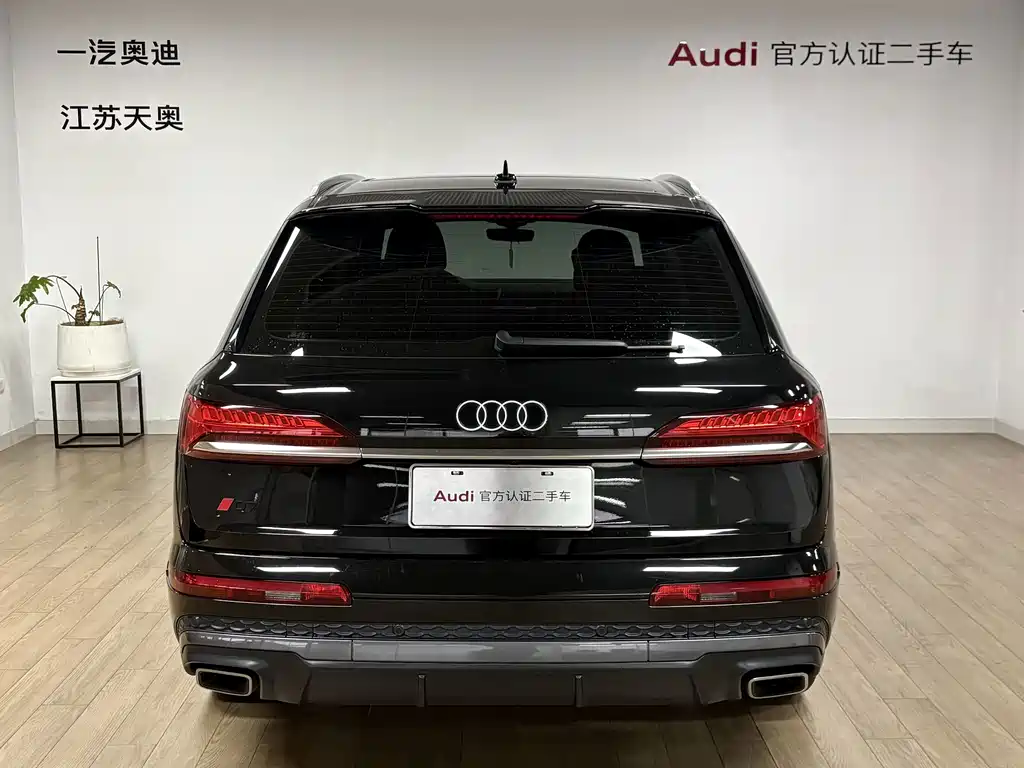 Audi Q7 — миниатюра 5