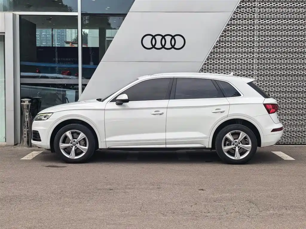 Audi Q5L — миниатюра 18
