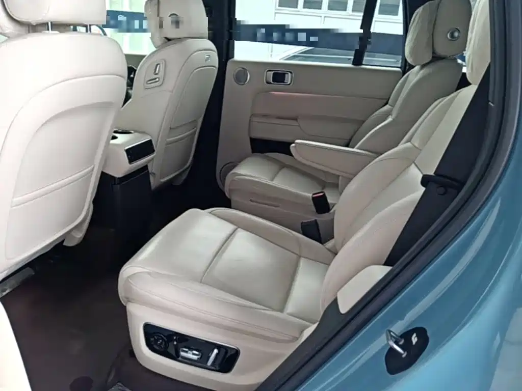 Li Auto Li L8 — миниатюра 17