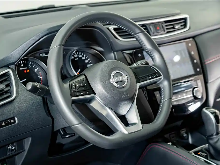 Nissan Qashqai — миниатюра 10